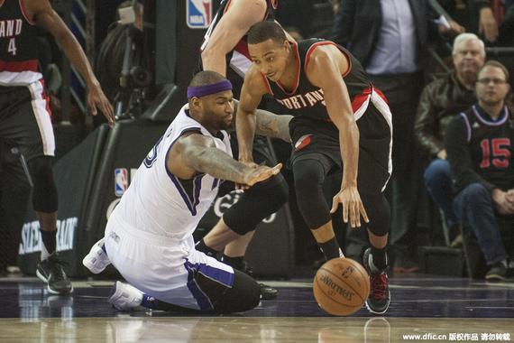 发球失误 发球失误