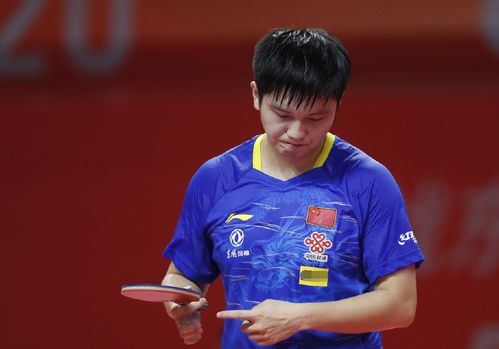 并伺机通过 并伺机通过