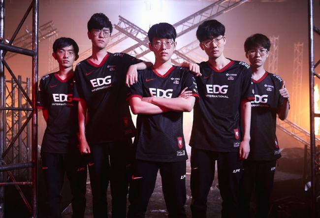 虽然阿森纳 虽然阿森纳